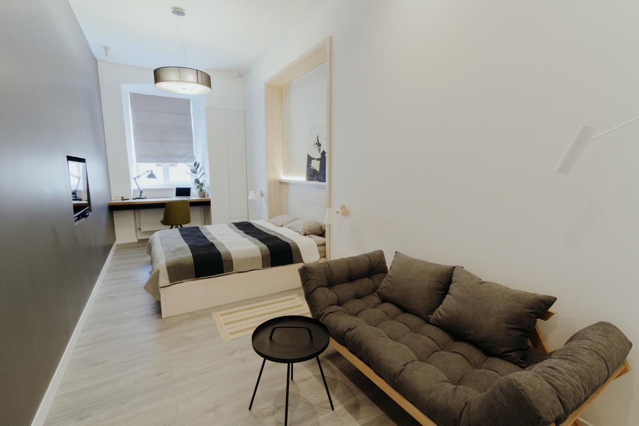Apartment On Lesi Ukrainky ลวีฟ ภายนอก รูปภาพ