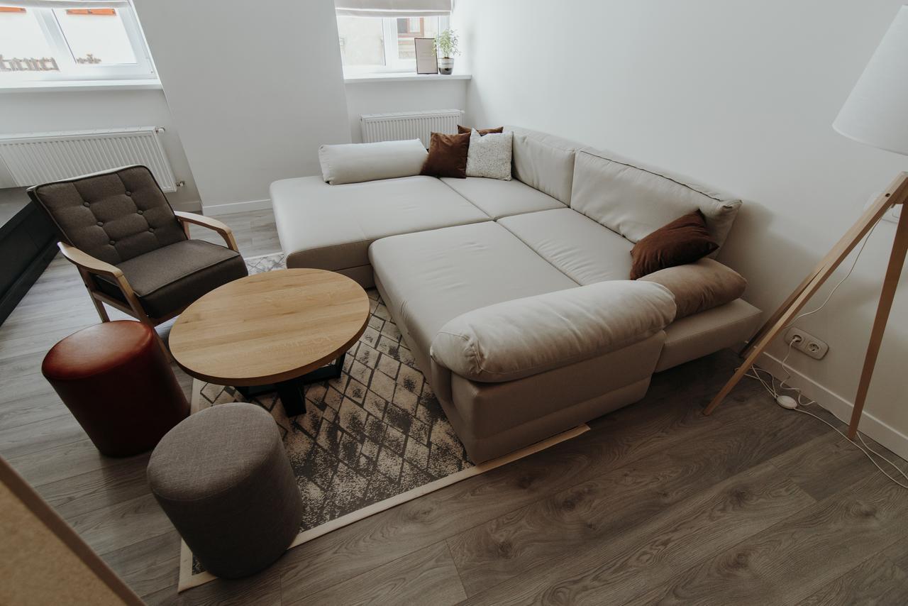 Apartment On Lesi Ukrainky ลวีฟ ภายนอก รูปภาพ